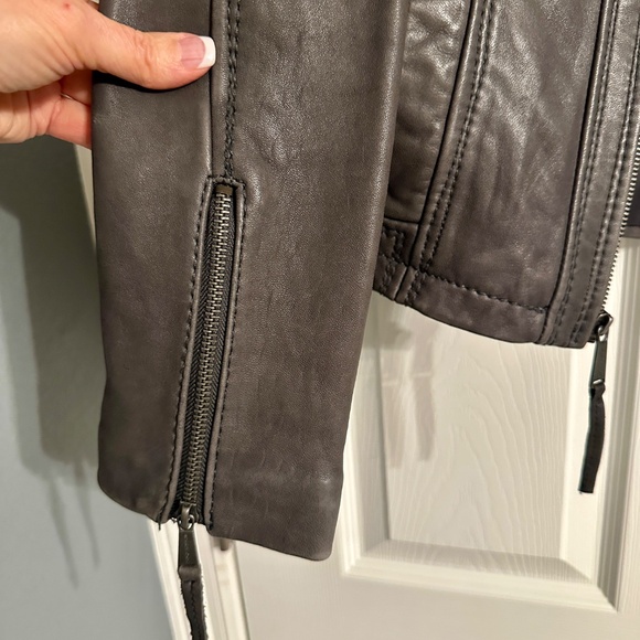 Michael Kors Gray Leather Moto Jacket - Size Small - Picture 5 of 10